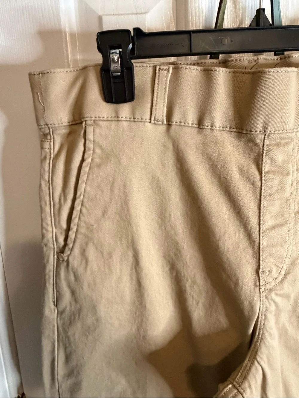 Gloria Vanderbilt Men's Khaki Chinos - Beige